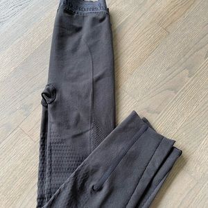 Lululemon tight crop